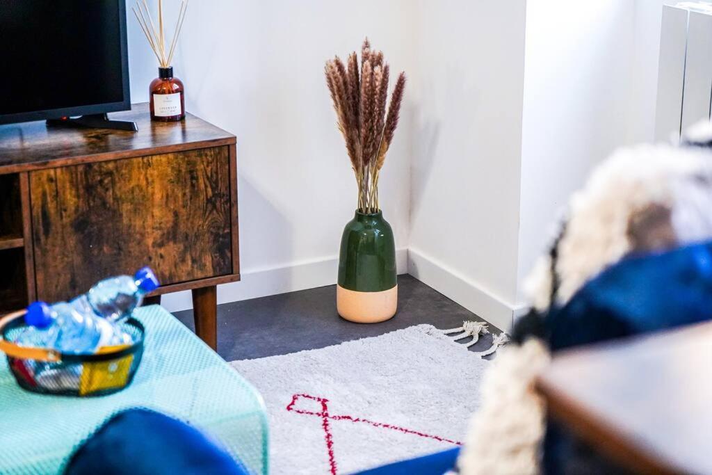 Le Petit Faubourg • Fibre • Proche Centre-Ville Châteauroux Екстериор снимка