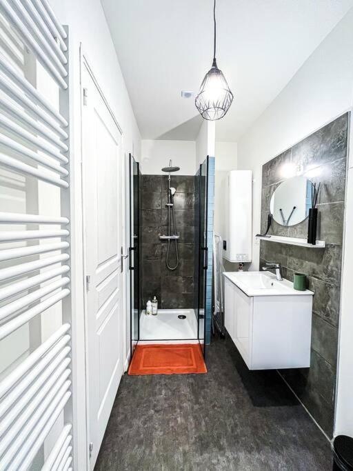 Le Petit Faubourg • Fibre • Proche Centre-Ville Châteauroux Екстериор снимка